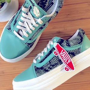 🔶🔸VANS/ CUMFY CUSH SHOES PLATFORM 🔸🔶